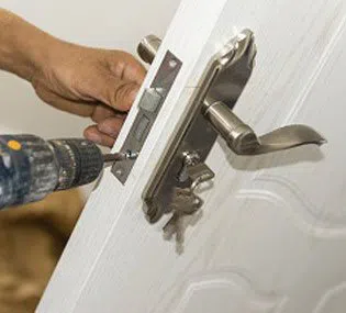 Fort Worth Neighborhood Locksmith Fort Worth, TX 972-810-6792 - 5a-Change-Locks